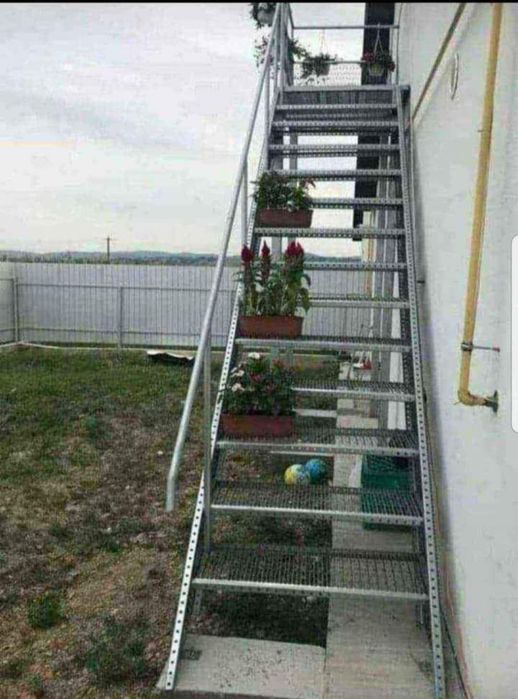 Scări metalice galvanizate