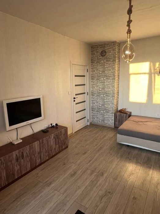 Дава се под наем Двустаен апартамент в Бургас, Славейков - 55 кв.м за 350 € - Снимка #1