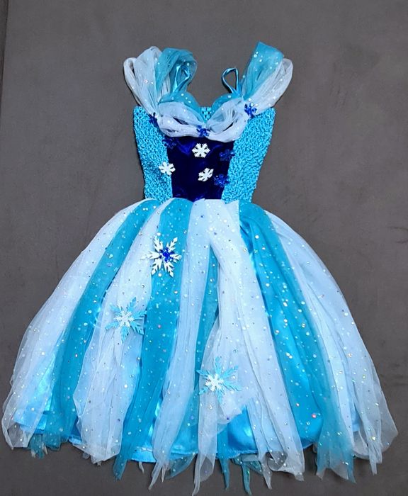Платье на праздник Снежинка