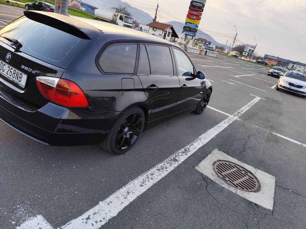 Urgent,,BMW,320 mașina fff buna