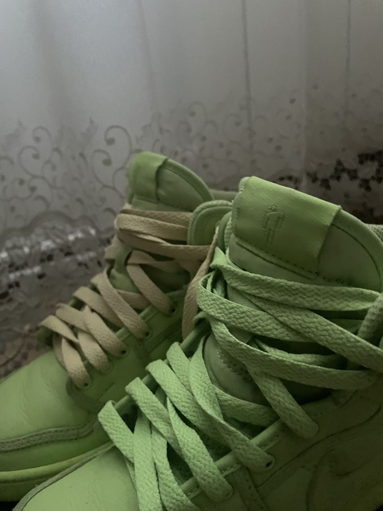 Vand jordani billie eilish