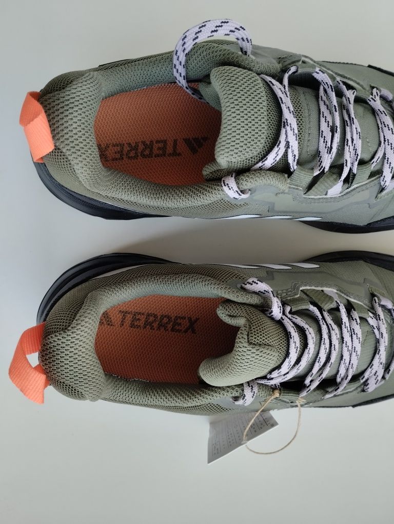 Нови Adidas Terrex Ax4 GORE TEX Walking Shoes Дамски Маратонки  39 1/3