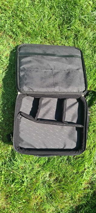 Geantă Targus pentru laptop – profesională, stare impecabilă