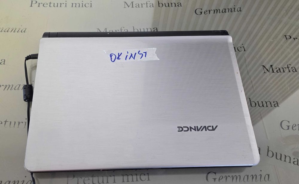 Laptop mini - Advance AMD E350 - functional,instalat