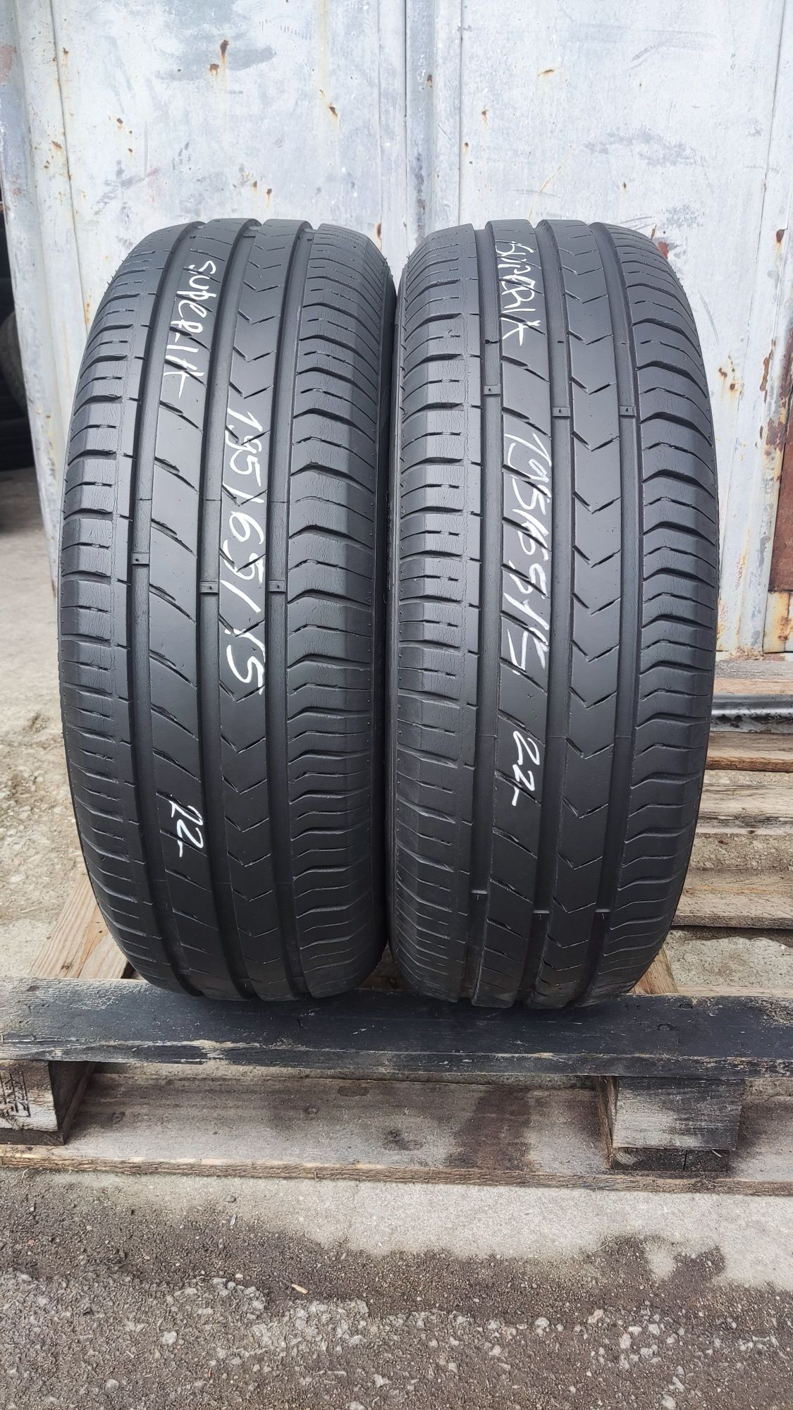 2бр. летни гуми 195/65/15 Superia EcoBlue HP
dot22
6.99мм
Много добро