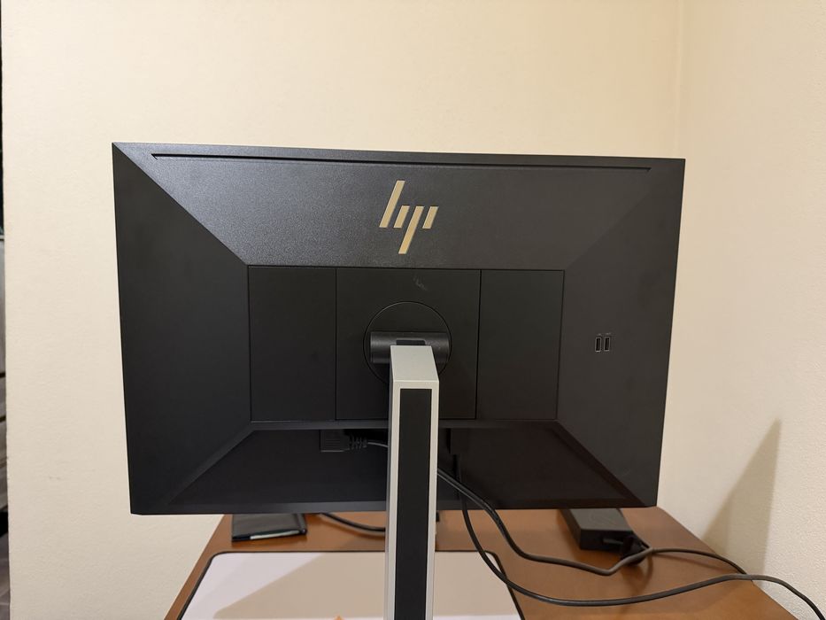Vand monitor hp E24i G4