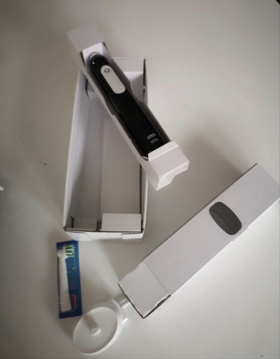 Oral B Proseries 1, periuta electrica, irigator, periuta dinti