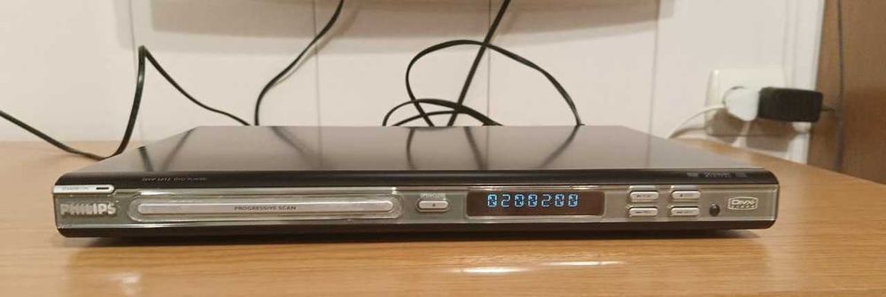 Видеопроигрыватель DVD Philips, в рабочем состоянии, б/у