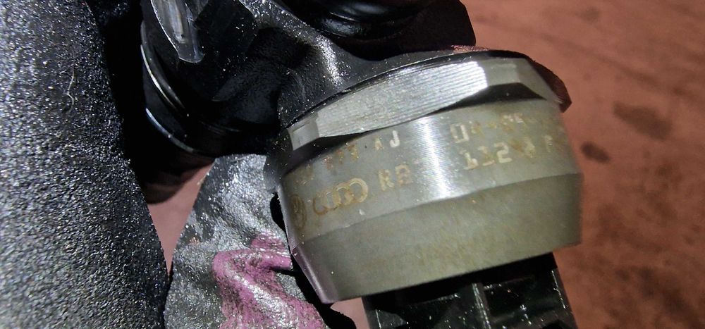 Injectoare Vw Passat B5,5 1.9 tdi AVB ATD cod 038130073AJ BC