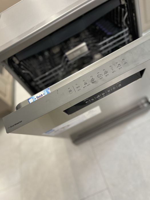 Masina de spalat Beko DFN38530X- inox 15 seturi 8 programe