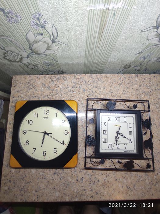 Часы настенные продаются