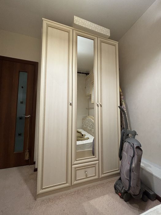 Шкаф полуторный