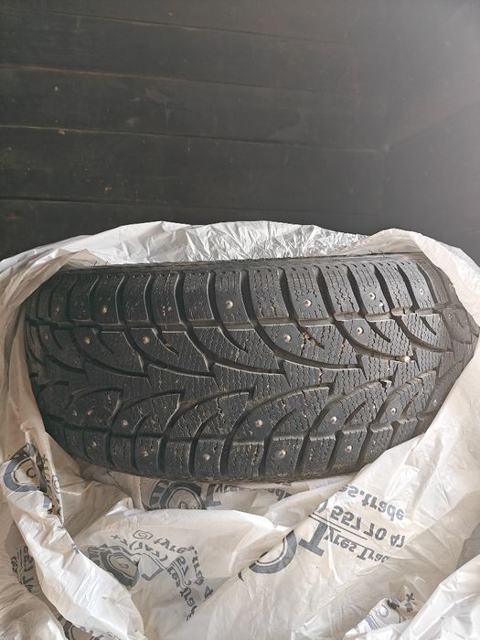 Комплект шипованных шины