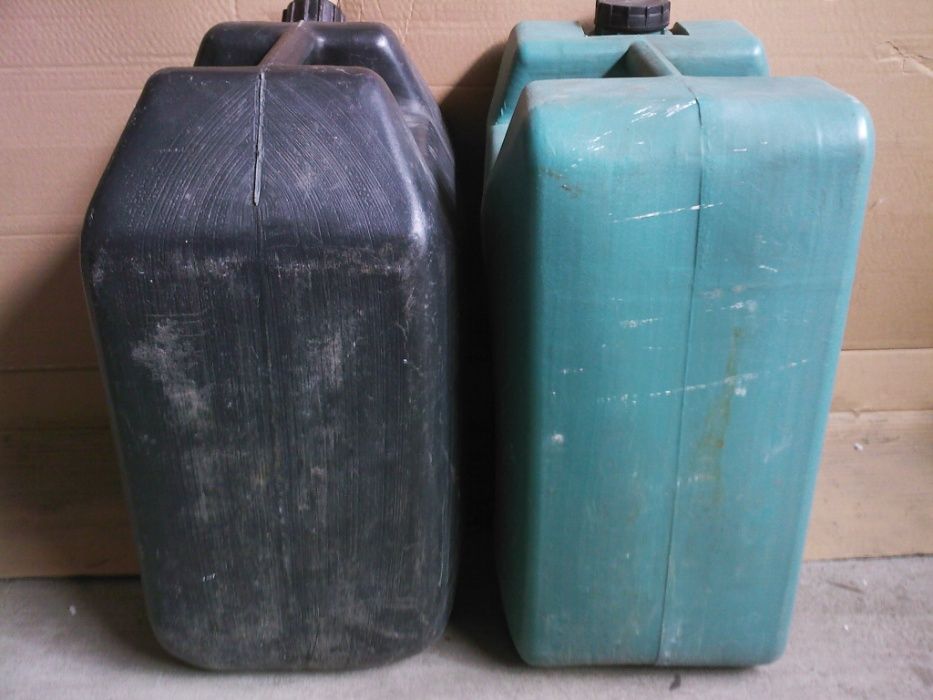 Canistra plastic bidon vin 20 litri, 10 L din plastic gros