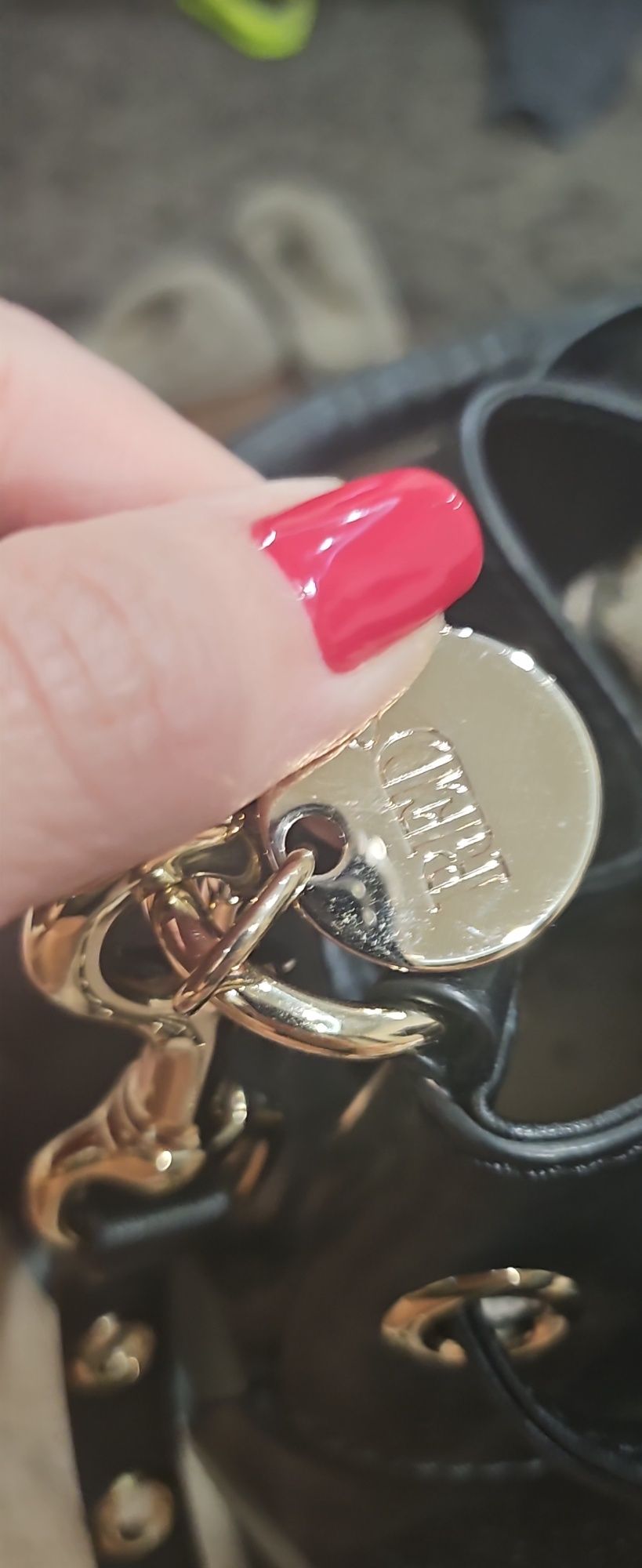Red valentino черна ,чисто нова