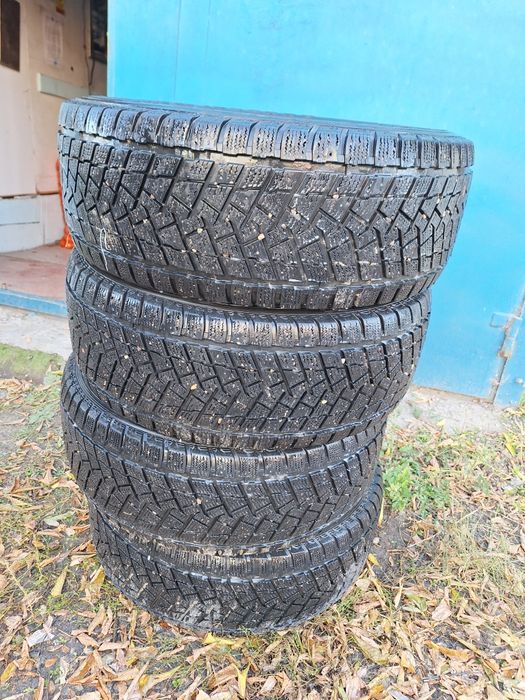 Продам шины Зимние