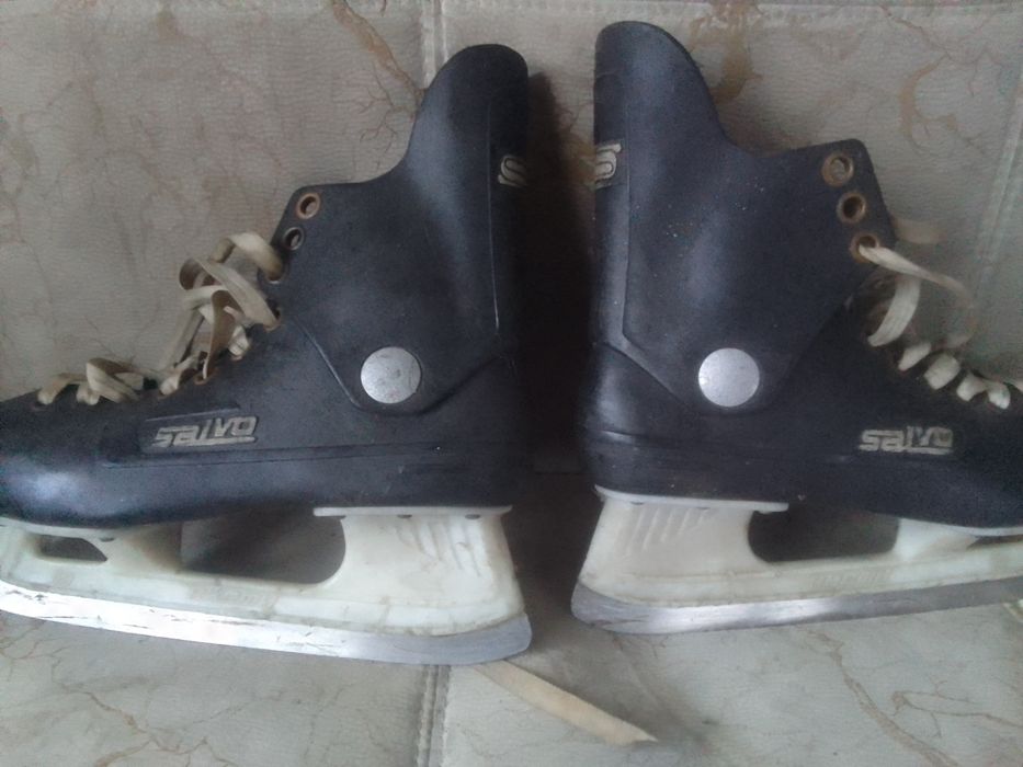 Продам коньки Сальво