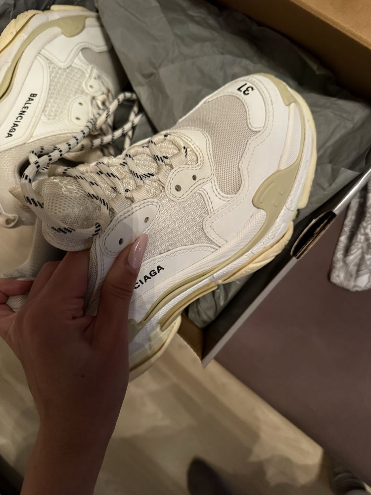 Оригинални Balenciaga triple x