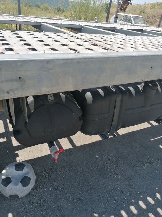 Продавам Рено Маскот