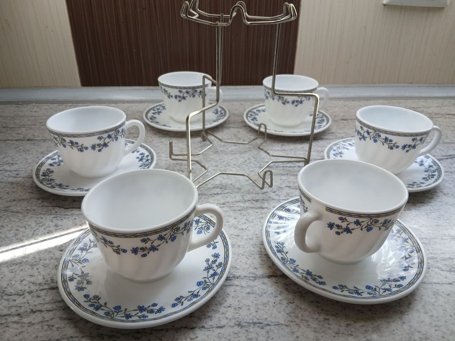 Set cafea 12 piese din portelan plus suport pastrare, toate fiind noi