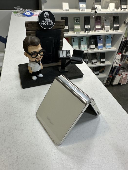 SAMSUNG Z Flip5 256GB/8GB RAM Factura+Garantie MAGAZIN..