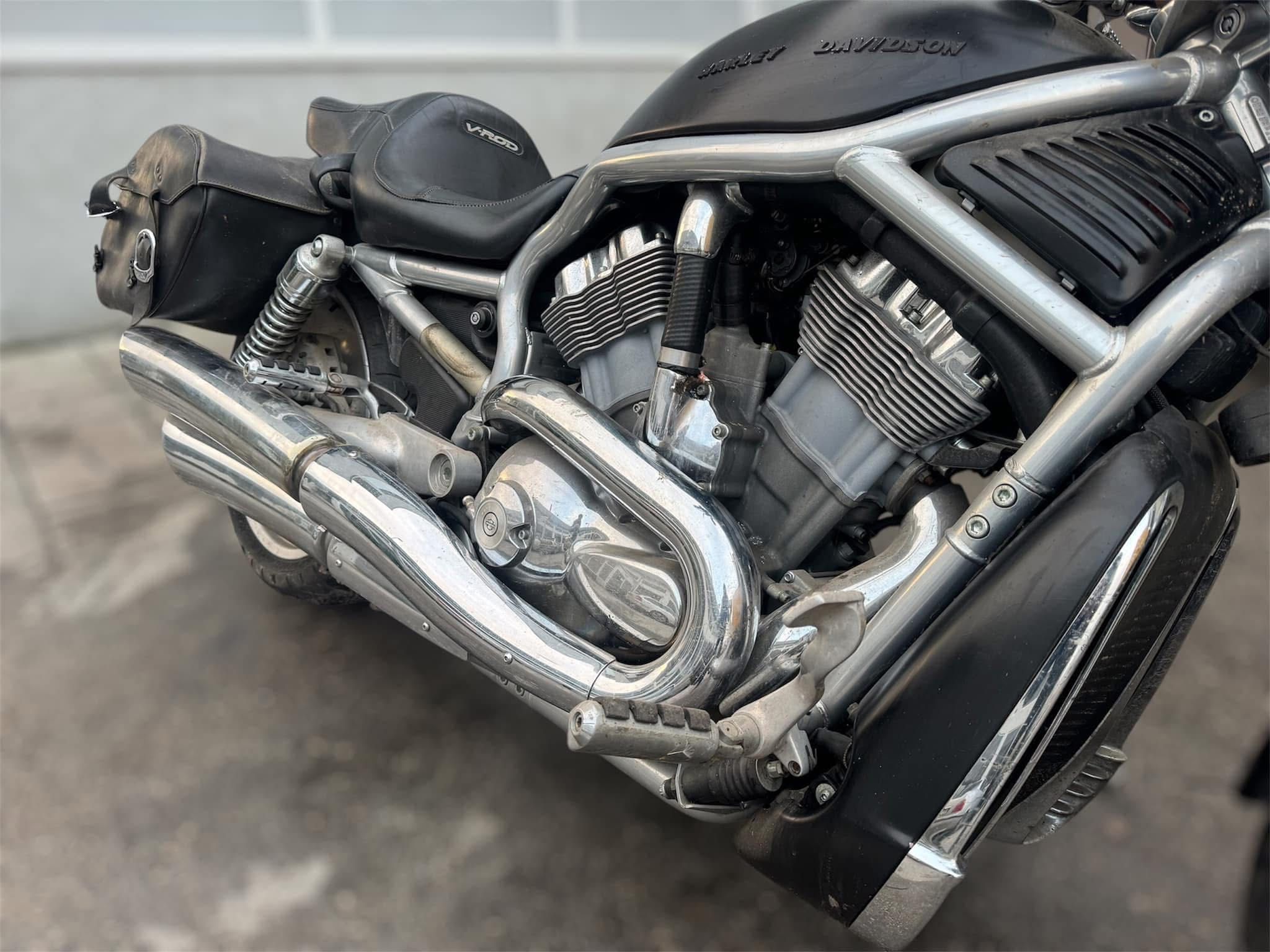 Harley Davidson V-ROD на ЧАСТИ