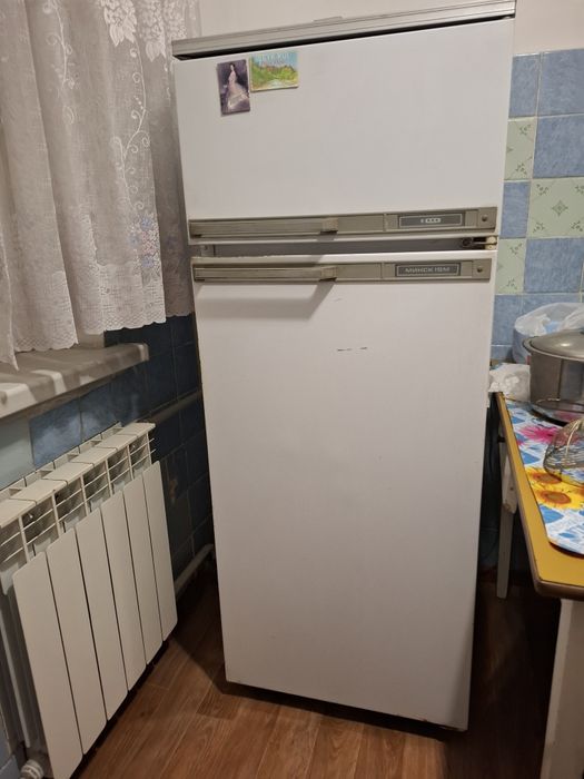 Продам холодильник"Минск,