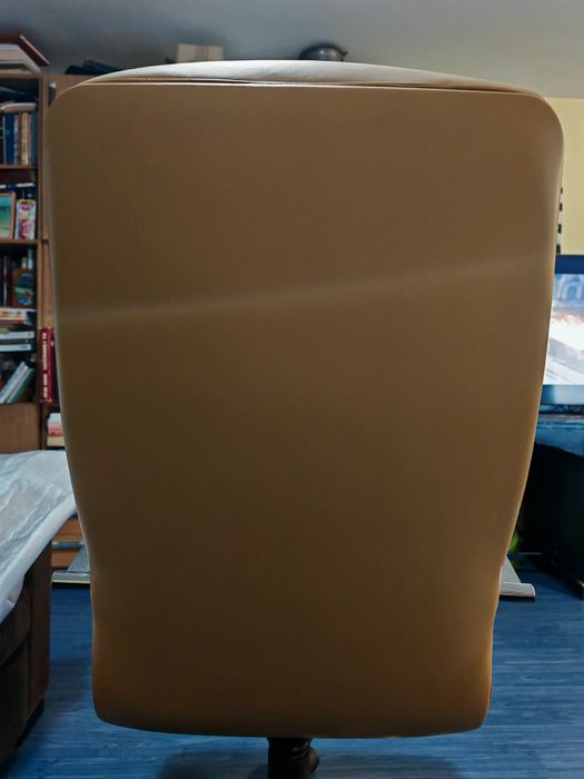 Директорски офиса стол - естествена кожа охра