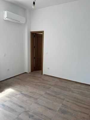 Дава се под наем Четиристаен апартамент в София, Център - 140 кв.м за 1250 € - Снимка #6