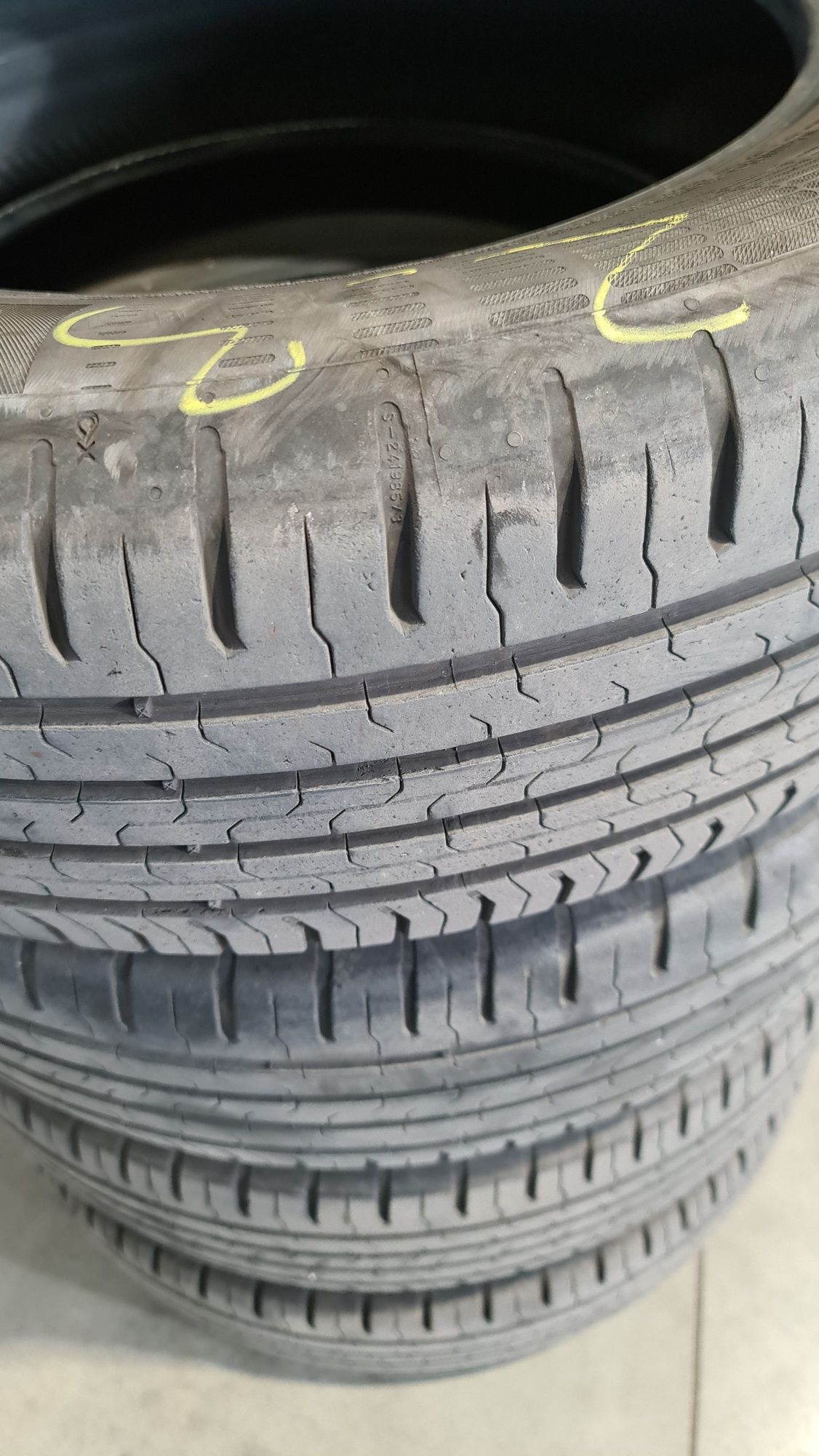 Vănd 4 anvelope de vară ContiEcoContact 5 215/65R17 99v