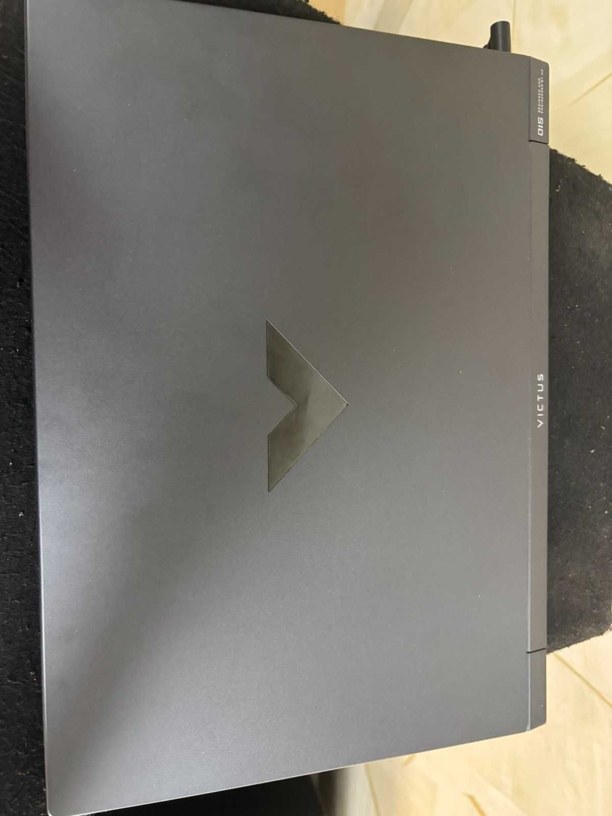 Лаптоп Gaming HP Victus 15-fb0020nq
