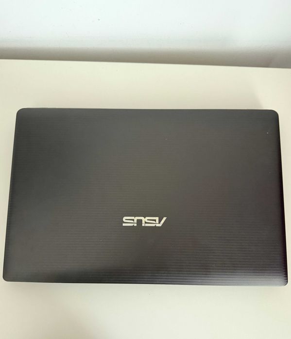 Laptop ASUS i5-3230M, 4 GB RAM, HDD 700 GB, NVIDIA GeForce 610M (2 GB)