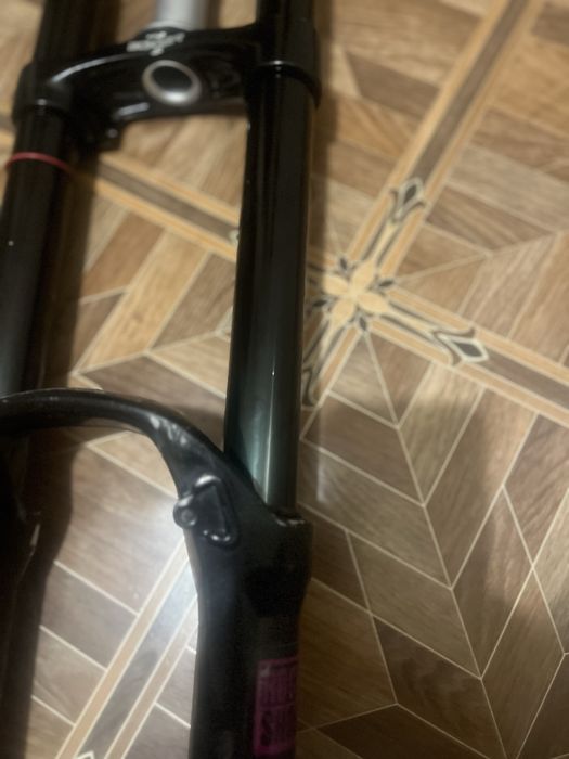 Вилка за велосипед rock shox boxxer 2017 charger 27,5