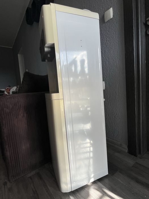 Диспенсър за вода Finlux