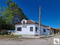 145271 Реновирана къща с 2 спални в с. Полски Сеновец, В. Търново