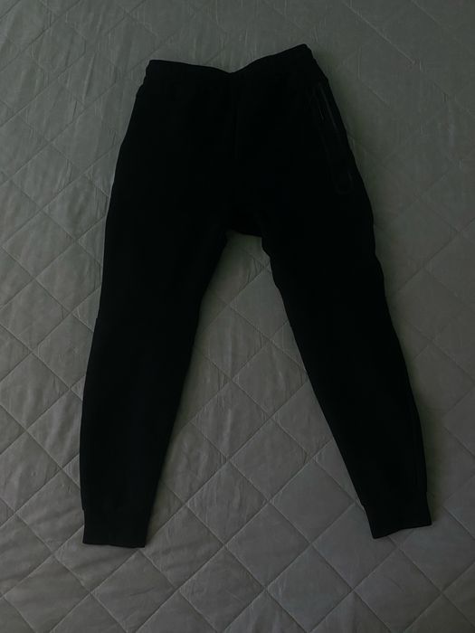 Pantaloni Nike tech fleece negri