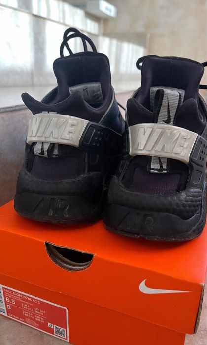 Nike huarache много запазени