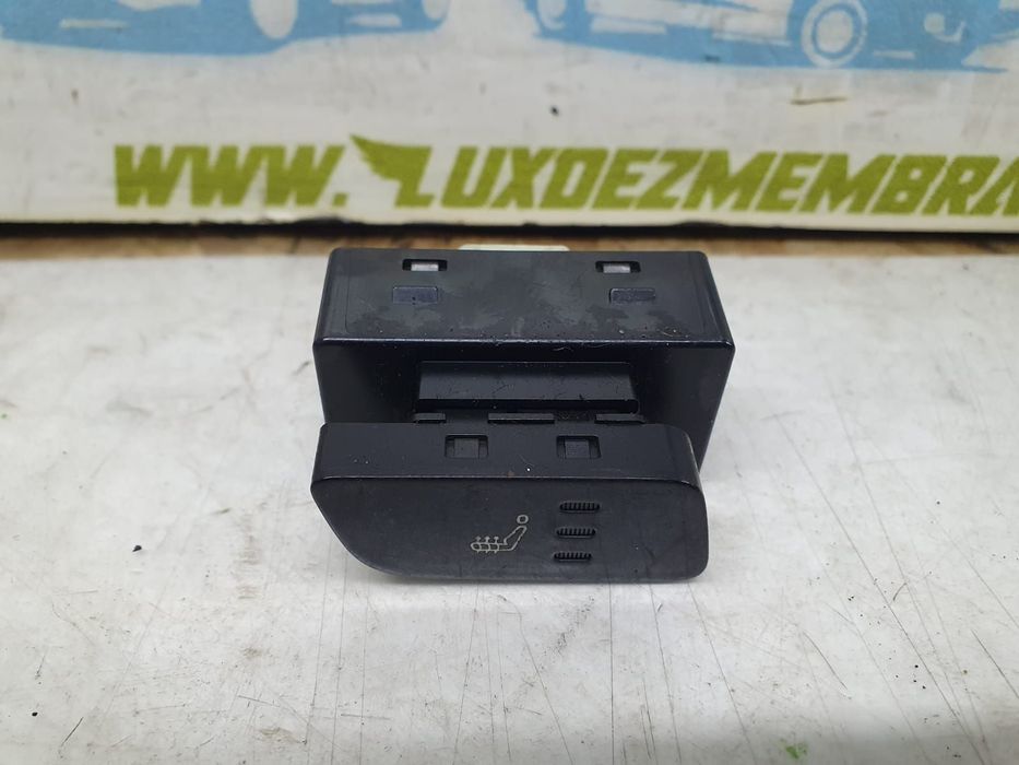 Buton incalzire scaun 85600-35020 SsangYong Tivoli 1 [facelift] [2019