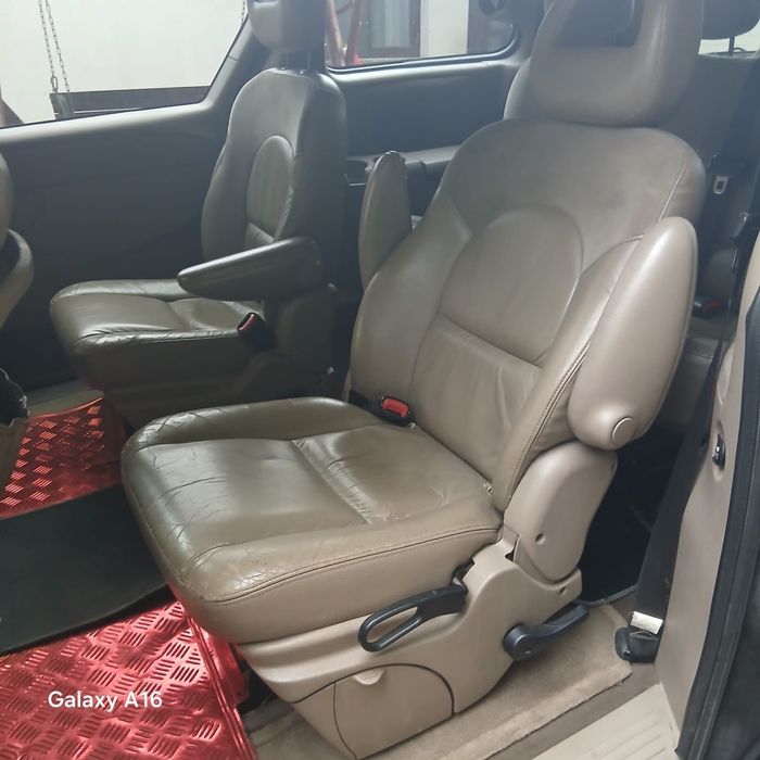 Chrysler voyager 2.5 diesel 7 locuri