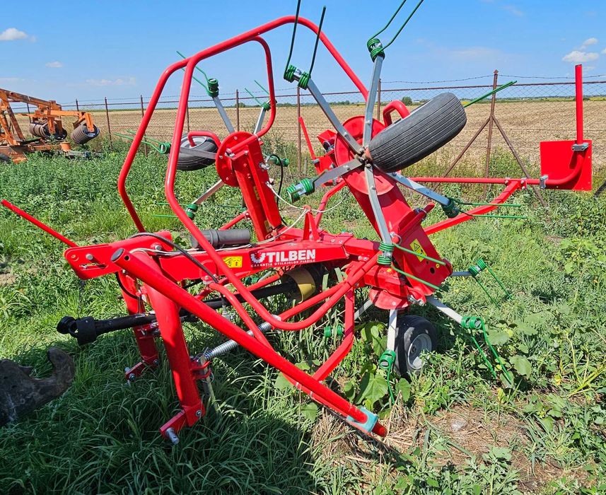 Răvășitor de fân ENOROSSI G4V-420