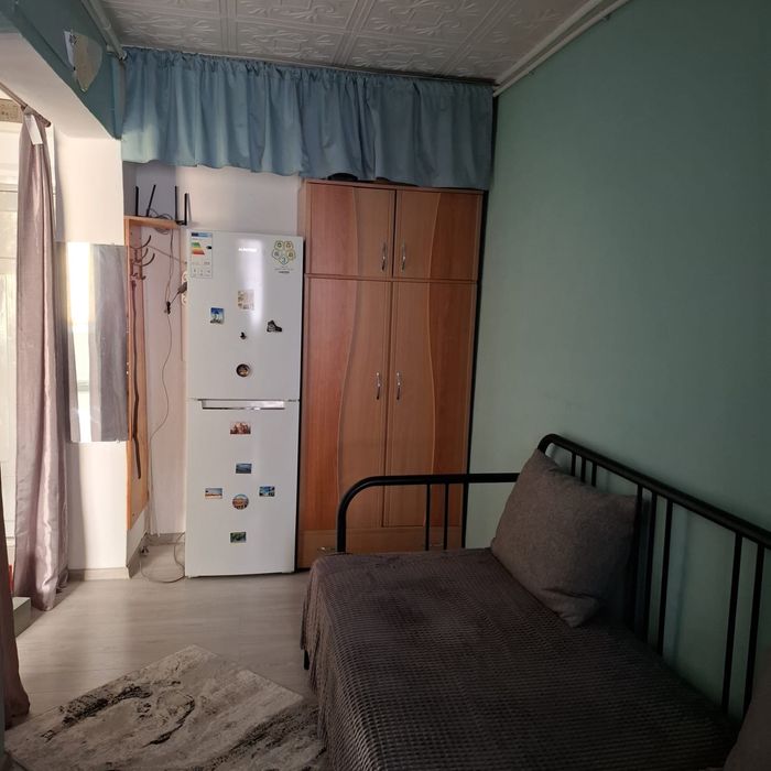 Vand Garsoniera 33 mp