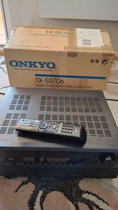 Onkyo TX-SR706 усилвател