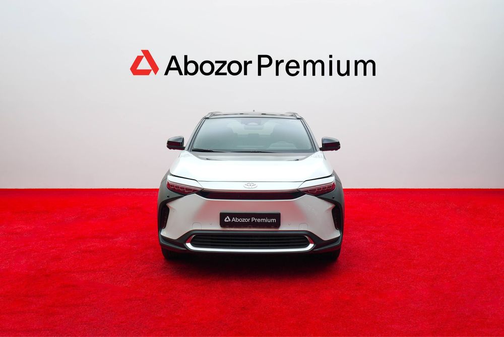 Toyota BZ4X ( Made in Japan )