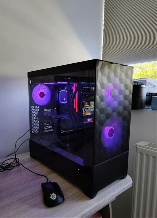Геймърски компютър / AM5 7600x / MSI 4070 / X670E / 1TB SSD