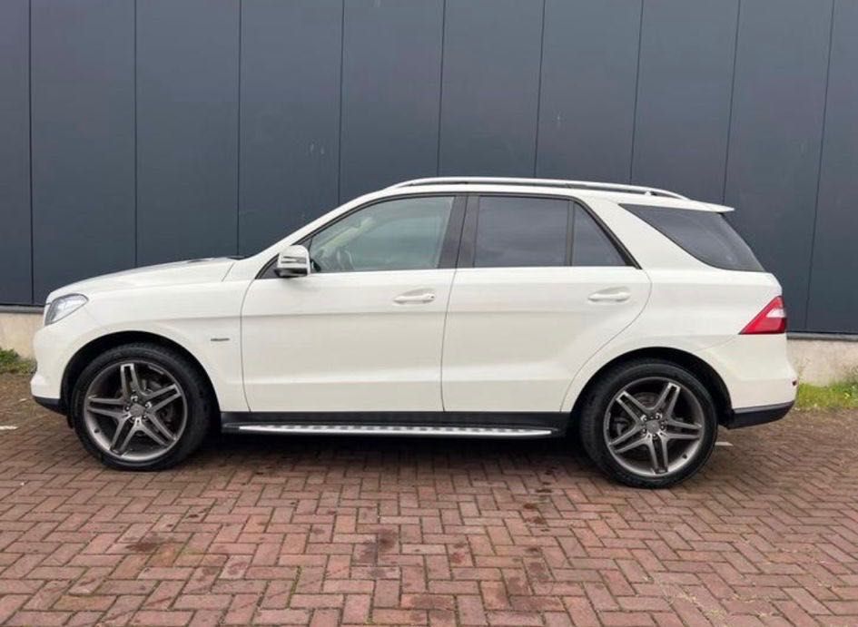 Mercedes-Benz ML 350 BLUETEC 4MATIC