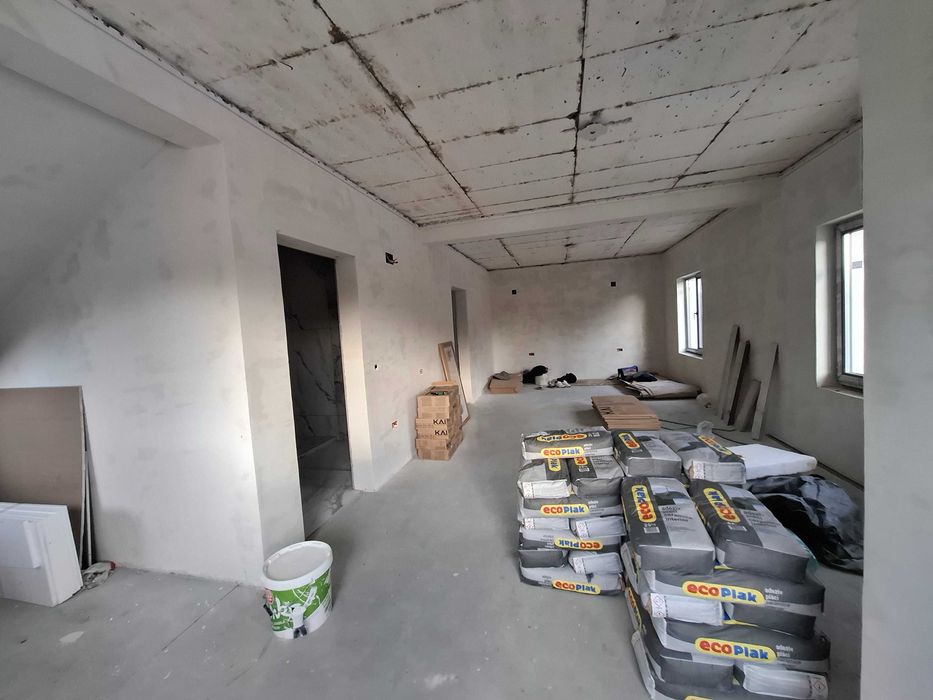 Pantelimon Ilfov,p+1,4camere,2 bai,300mp,acces asfalt,comision 0%