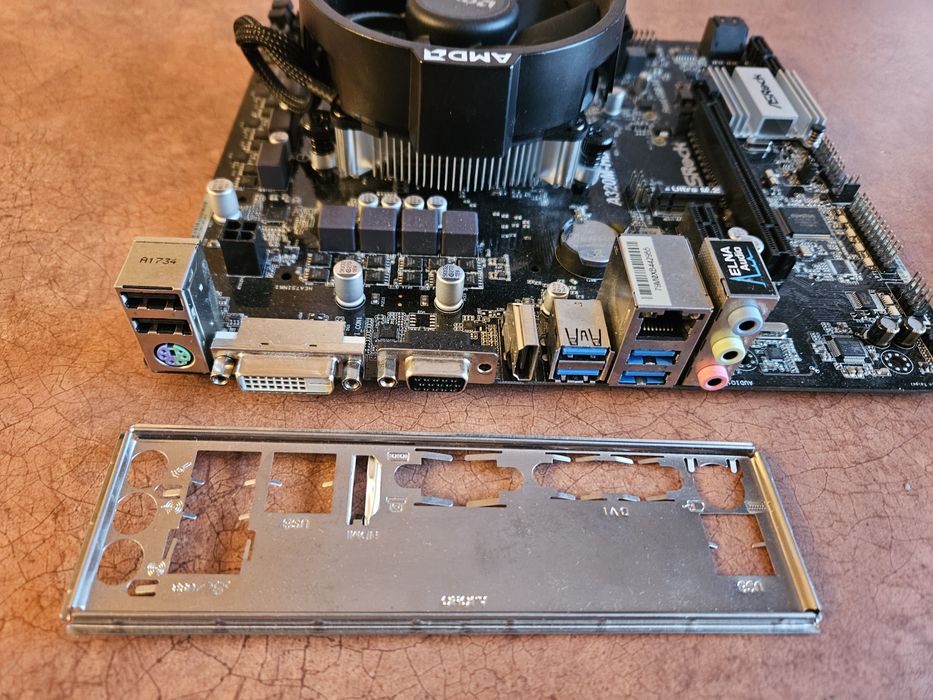 Kit PC AM4 AMD Ryzen 5 2400G