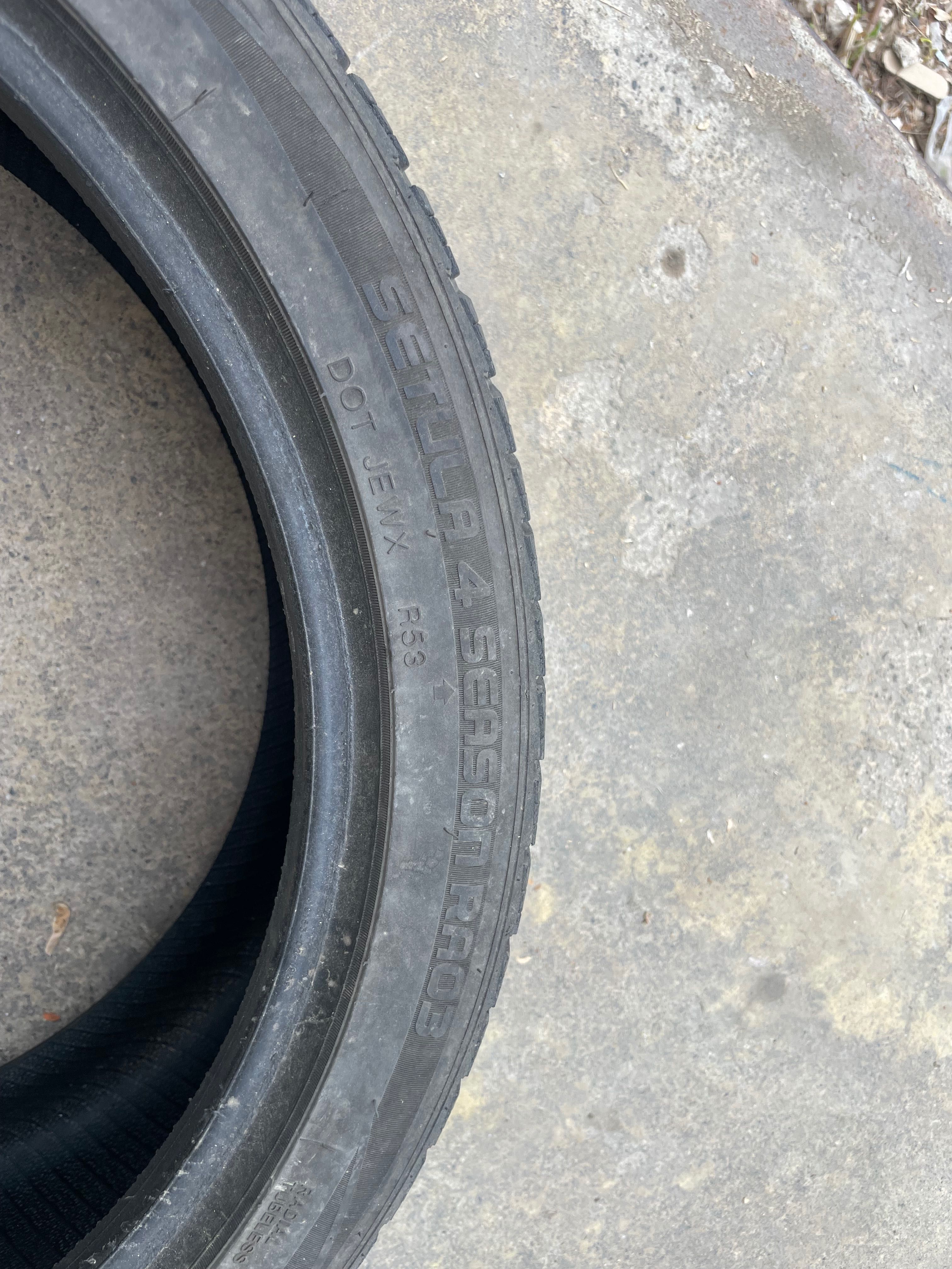 Всесезонни гуми 225/40/ 19