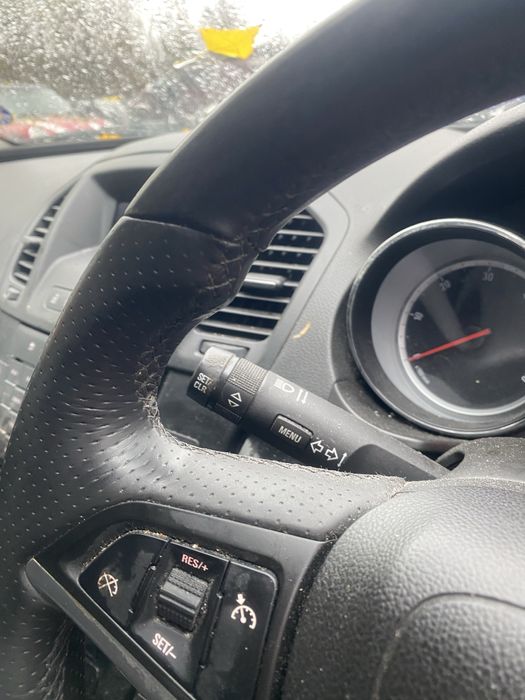 Спорт волан и салон Opel Insignia SRI