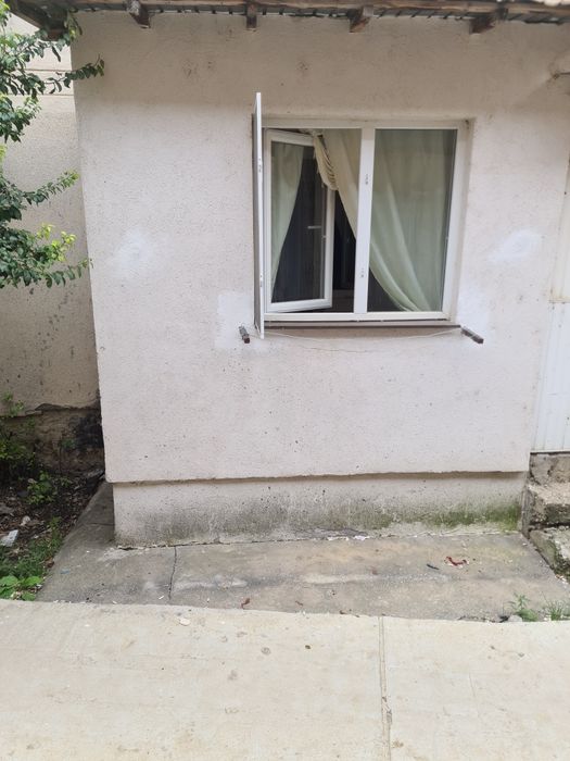 Garsonieră de vânzare